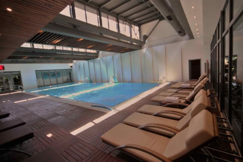 Kapalı Yüzme Havuzu