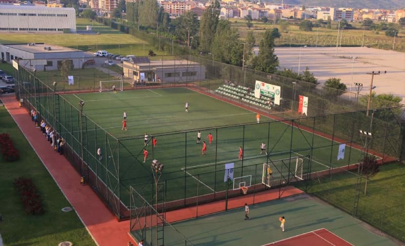 Futbol Sahaları ve Spor Alanları