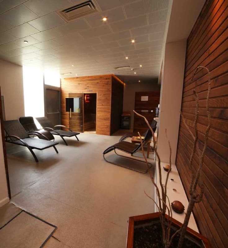 Sauna ve Dinlenme Alanı