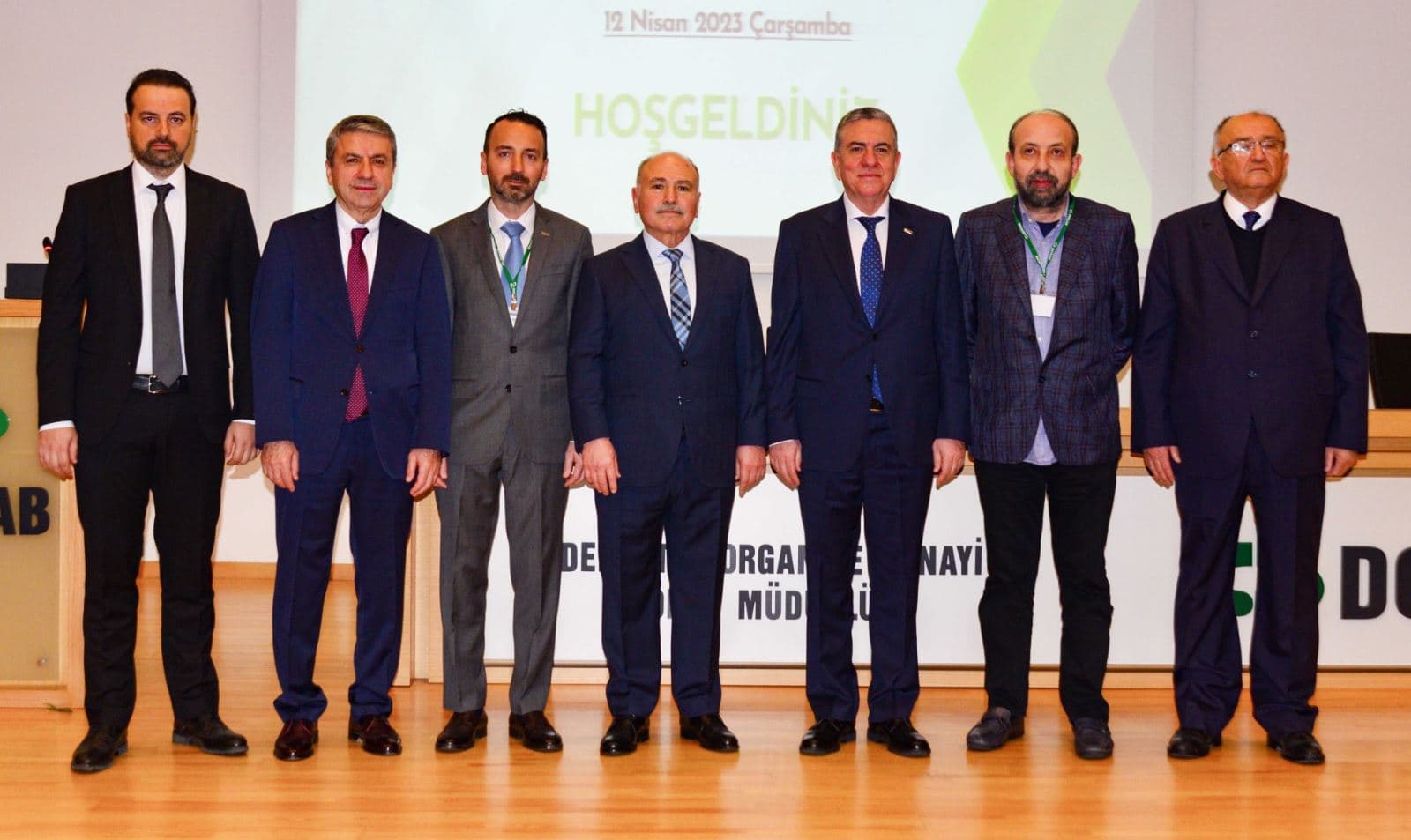 DOSAB Yönetim Kurulu toplu fotoğrafı